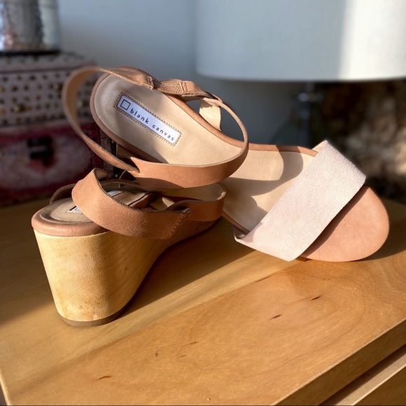 Sling back Wooden Sandal (barely worn, not my style, but very comfy and cute ) - Picture 1 of 7